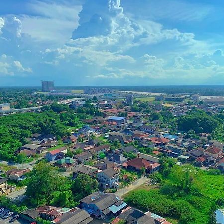 Netflix 2 Bedroom Troika Kota Bharu Homestay 1812 Zewnętrze zdjęcie